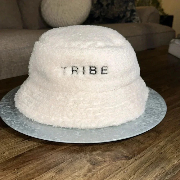 TRIBE KELLEY SURF POST Grayton Beach FL SHERPA TRIBE BUCKET HAT CAP CREAM/SNOW - Picture 1 of 8
